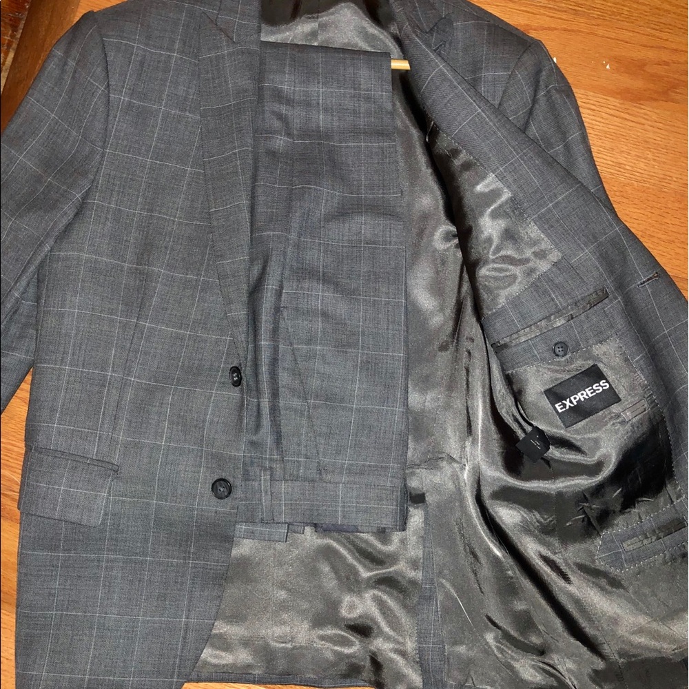 Men’s Wool Suit